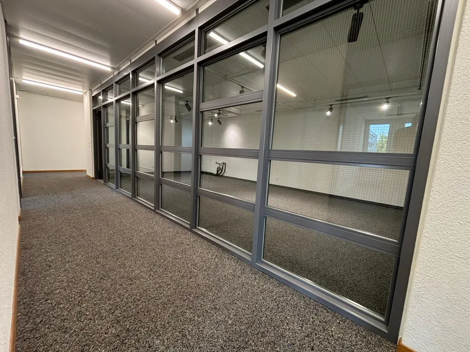 Your new office space in a good transport location – photo 8 of 12