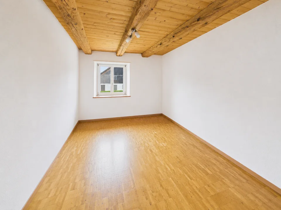 Bello appartamento di 4.5 locali a Courtételle
