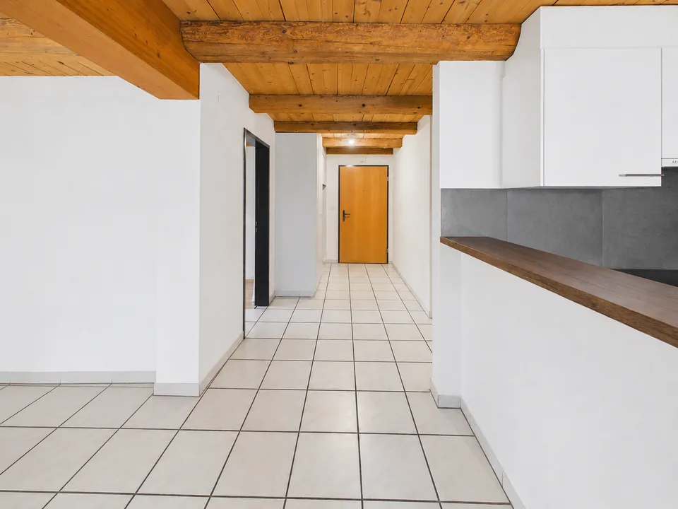 Bello appartamento di 4.5 locali a Courtételle