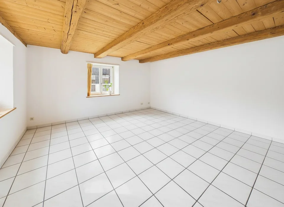 Bello appartamento di 4.5 locali a Courtételle