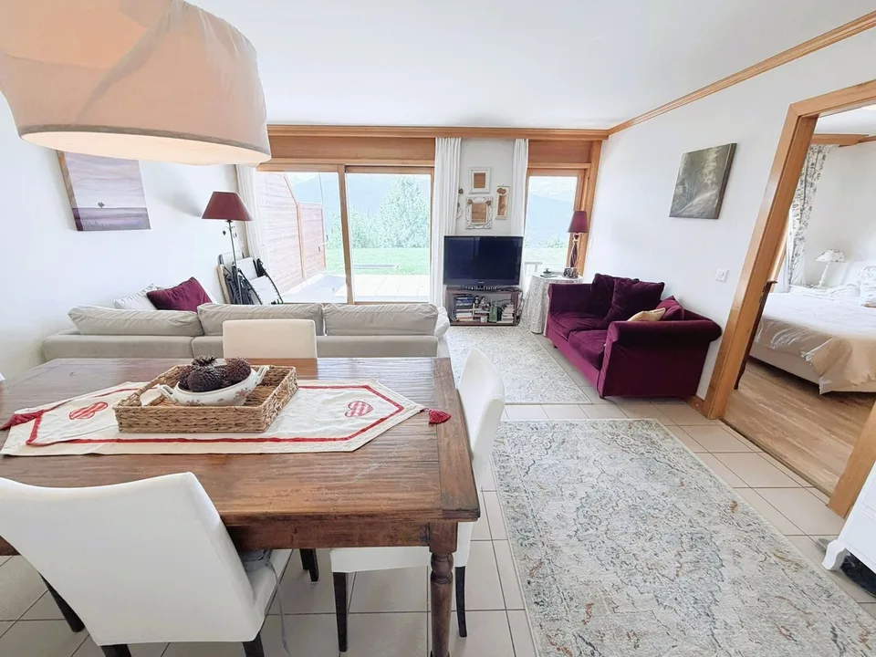 Magnifique 2.5 pièces - Spacieux et Lumineux - Superbe terrasse - Vue extraordinaire - Lieu calme