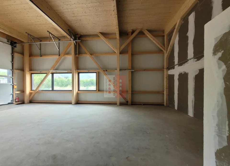 Halle de stockage disponible dès le 1er août 2026