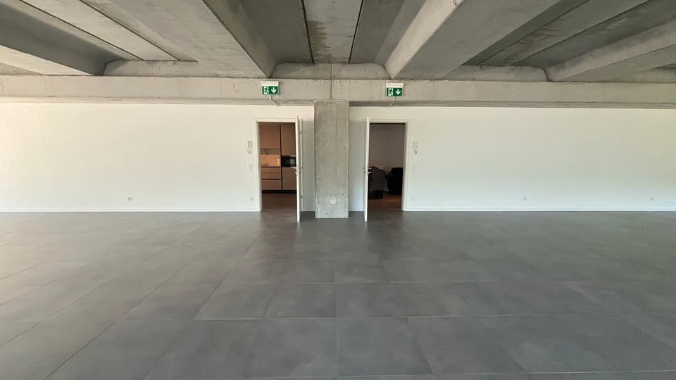 MEZZOVICO - ufficio nuovo, luminoso e divisibile – foto 13 di 16