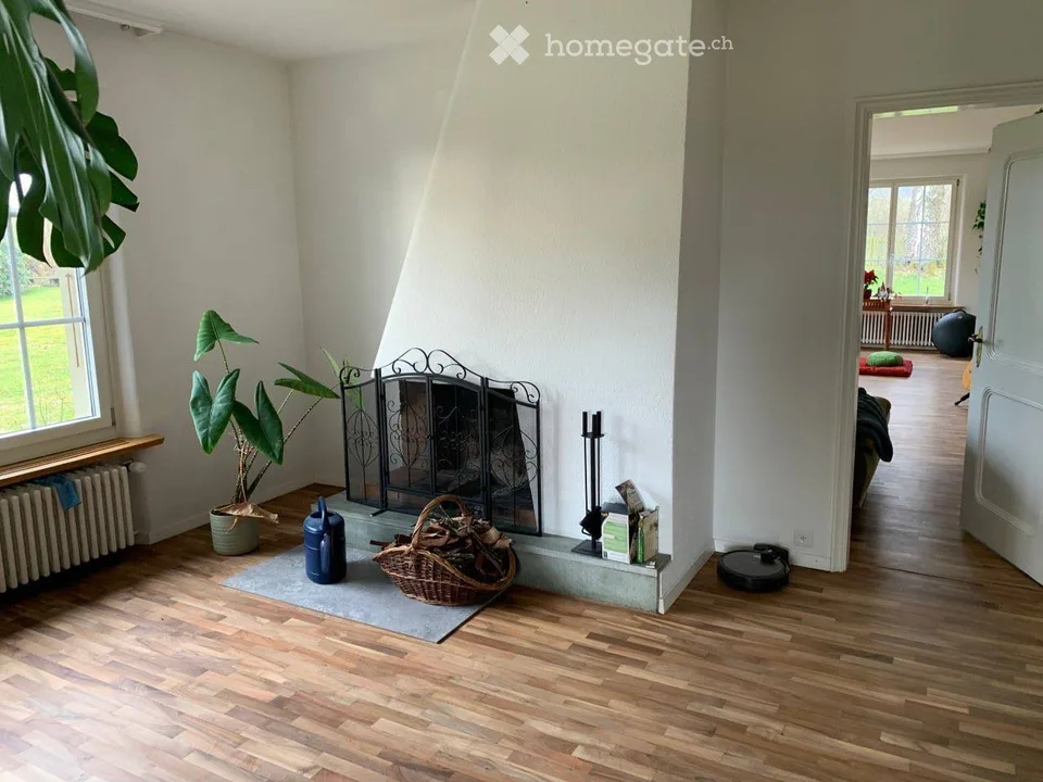 House shared accommodation in a green area with plenty of space