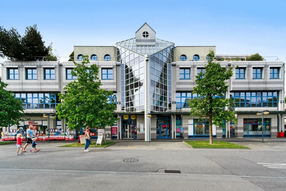 Attraktive Verkaufsfläche im Mergele Center zu vermieten