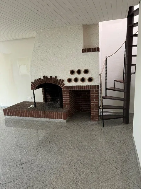 Appartement lumineux 3 pièces avec grande terrasse sur le toit à Zürich-Oerlikon