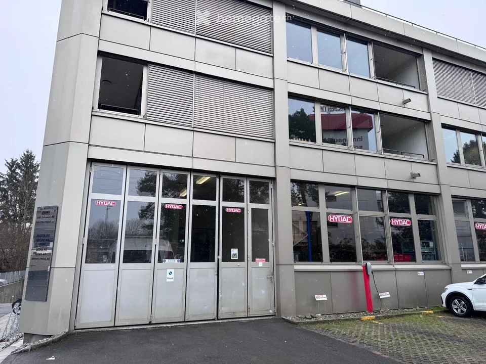 Espace commercial flexible au 11 Allmendstrasse à Steinhausen