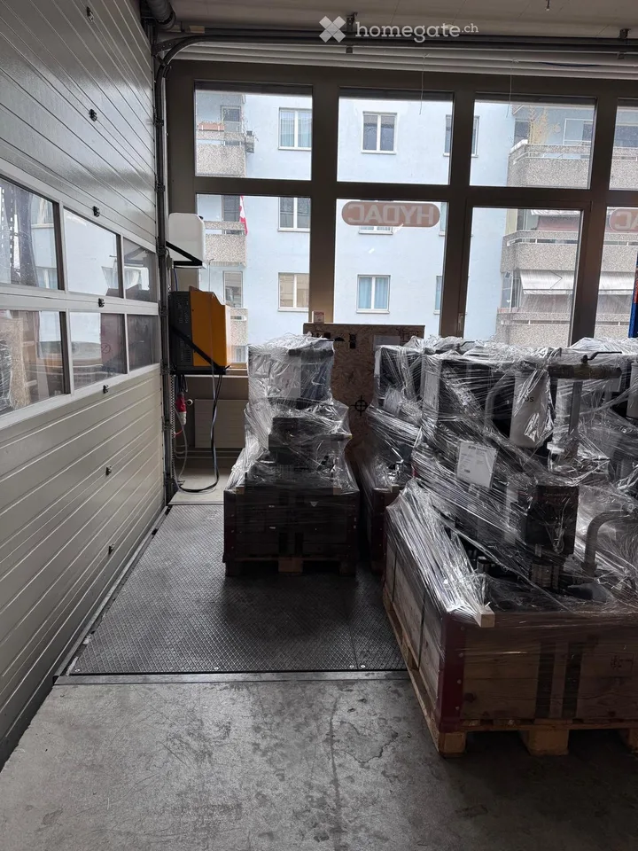 Espace commercial flexible au 11 Allmendstrasse à Steinhausen