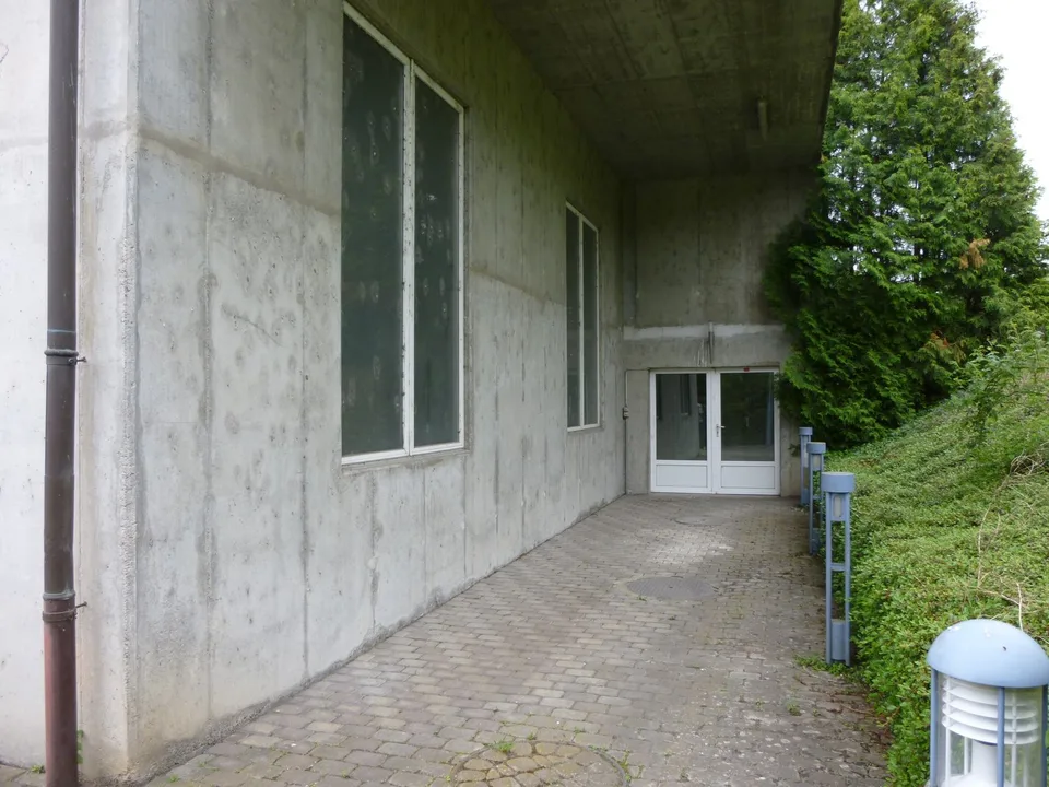Bâtiment expédition les 2 salles de conférences à l''expeédition Moudon