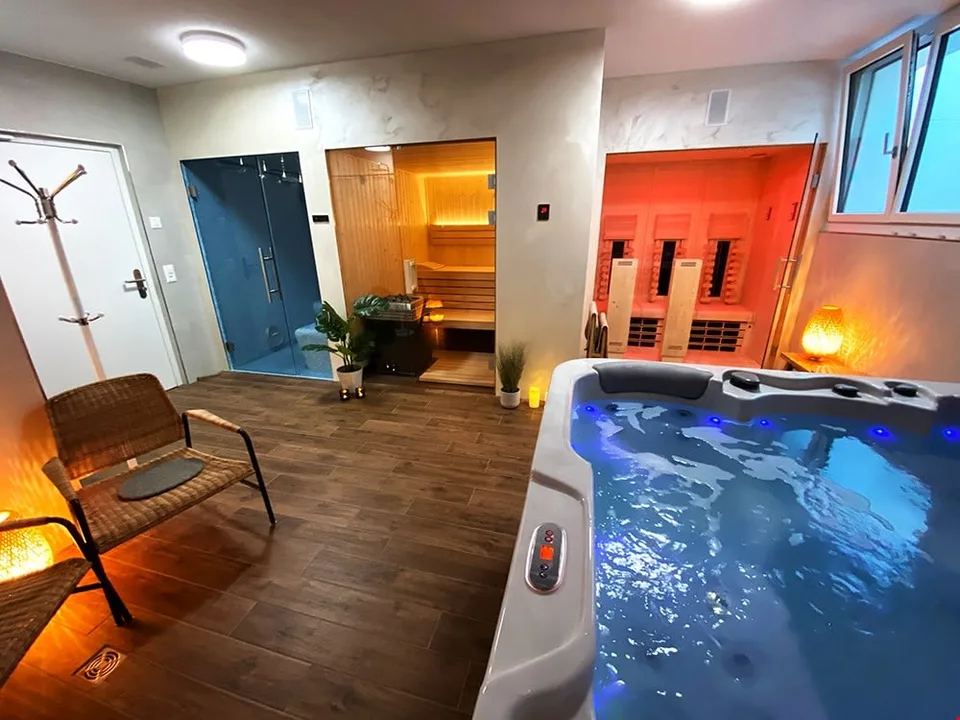 Möbliertes Studio mit Fitness & Wellnessraum & Pool kostenlos dazu