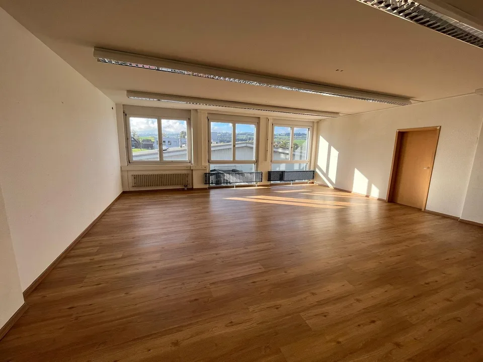 Schöne & Zentrale Bürofläche zu Vermieten – Foto 9 von 11