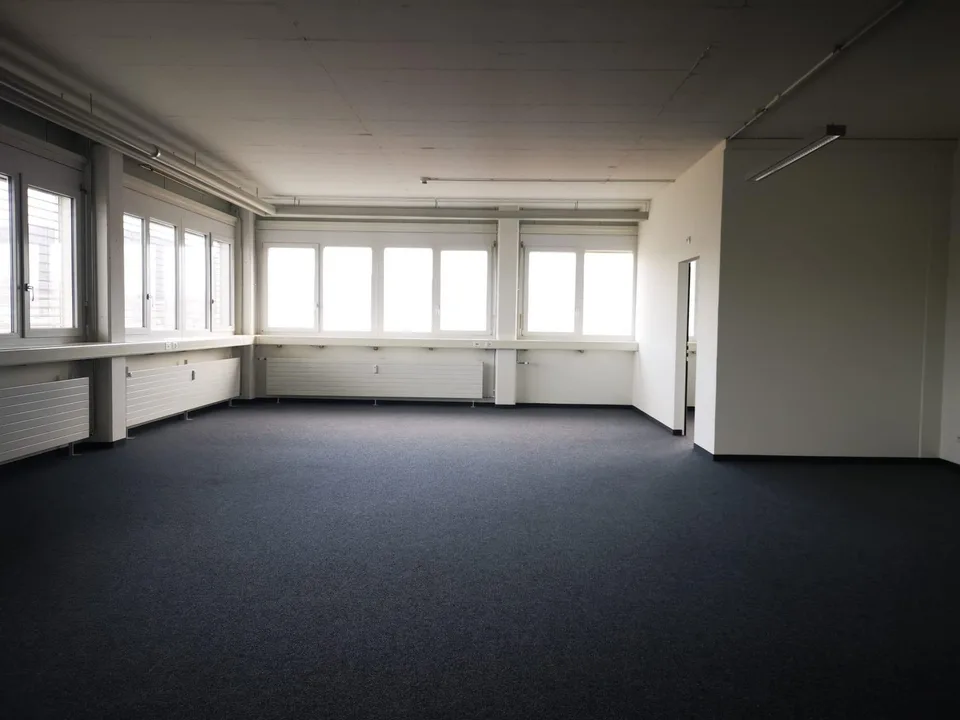 Expanded office in top location