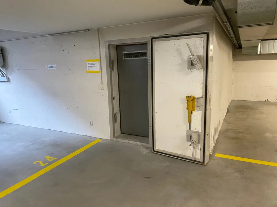 Magazzini di varie dimensioni in affitto vicino alla stazione