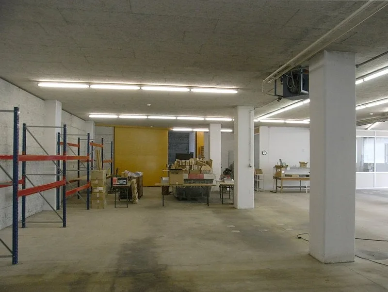 590 m2 Gewerbefläche: Vielseitig, zentral, günstig – Foto 9 von 10