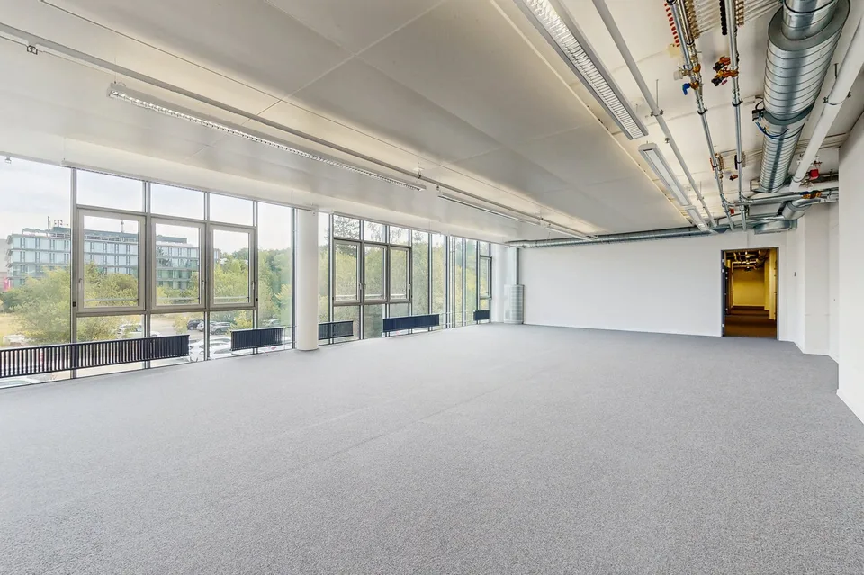 Working with a view – Flexible office spaces from 61 m² to 103 m² in Zollikofen