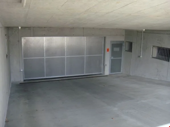Posto auto in garage sotterraneo vicino alla stazione