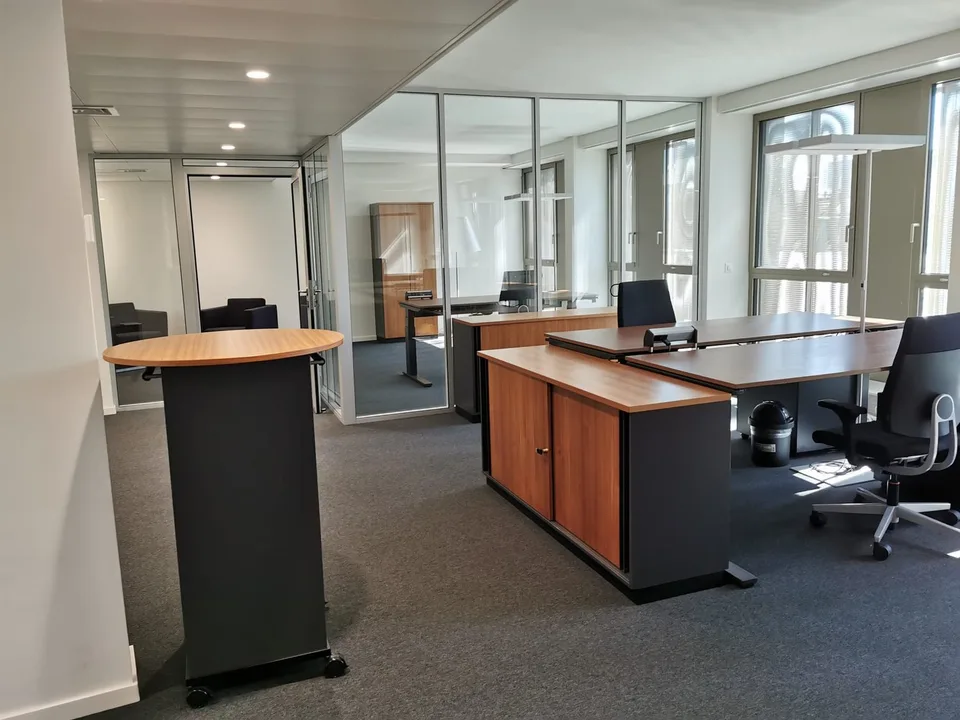 Büroflächen von 135 m2 zur Miete am Place de la Fusterie in Genf