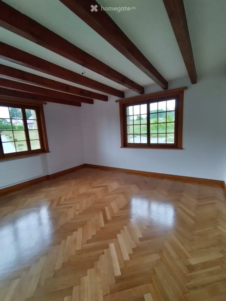 Grande duplex con fascino in una vecchia fattoria ristrutturata