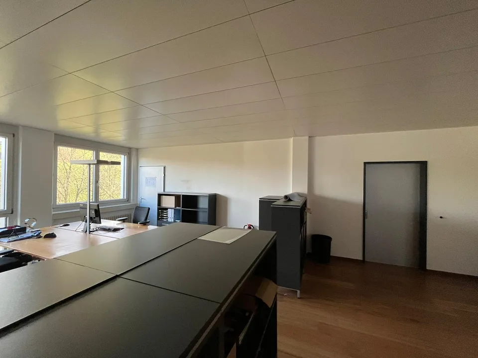Schöne & Zentrale Bürofläche zu Vermieten – Foto 8 von 20