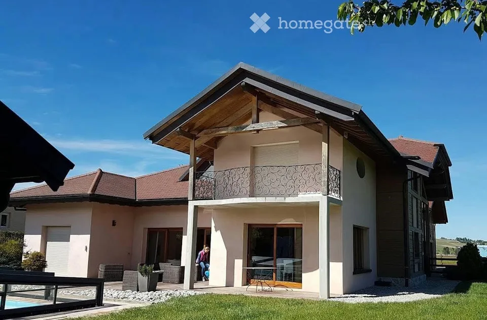 Prächtiges Einfamilienhaus mit 5 Zimmern und Swimmingpool in Saint-Julien-en-Genevois
