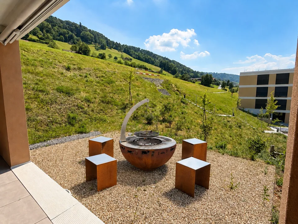 Premier occupation : Résidence au bord de la forêt – standard de propriétaire entre Lucerne et Zug