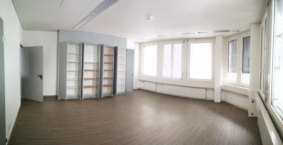 Bureaux spacieux et lumineux à La Chaux-de-Fonds