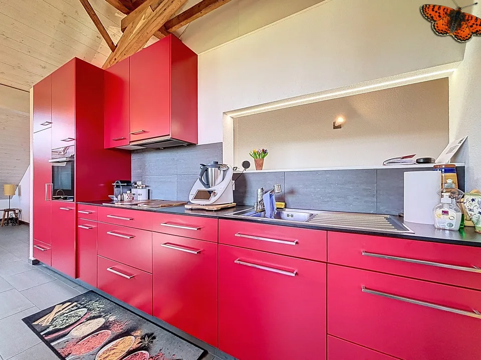 Spacious 3.5-room apartment renovated in Villarsiviriaux