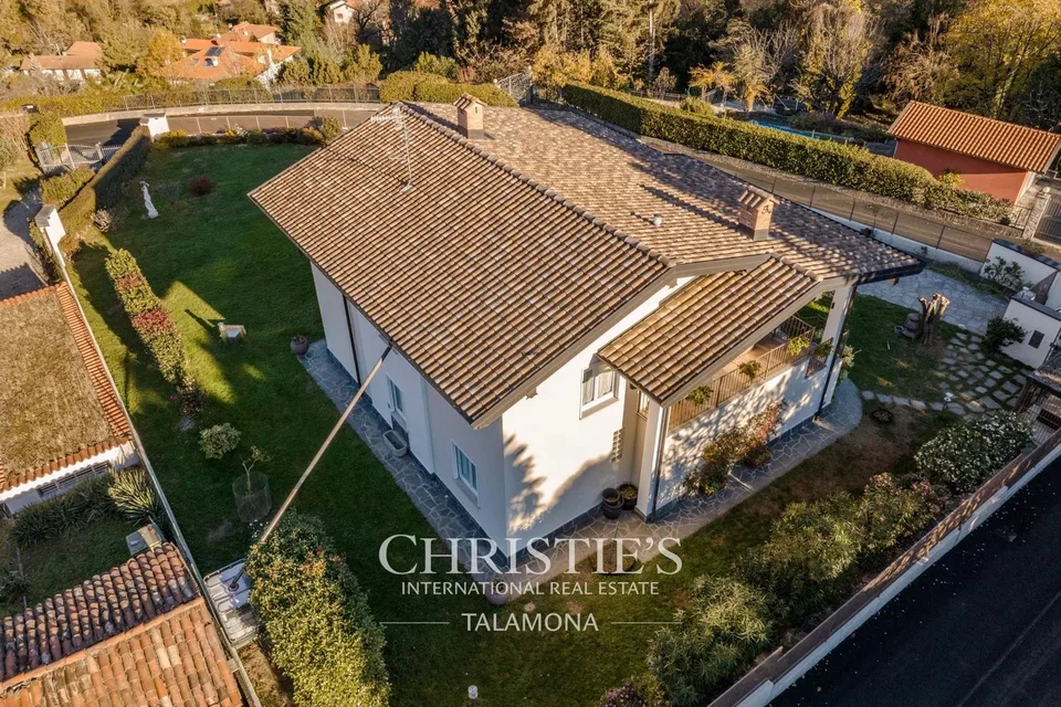 Villa Altipiano ? Residenz mit Seeblick in Porto Valtravaglia