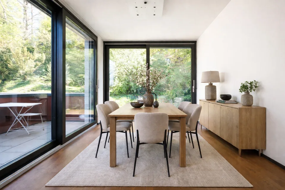 Bruderholz: Exklusive Design-Attikawohnung mit Panoramablick