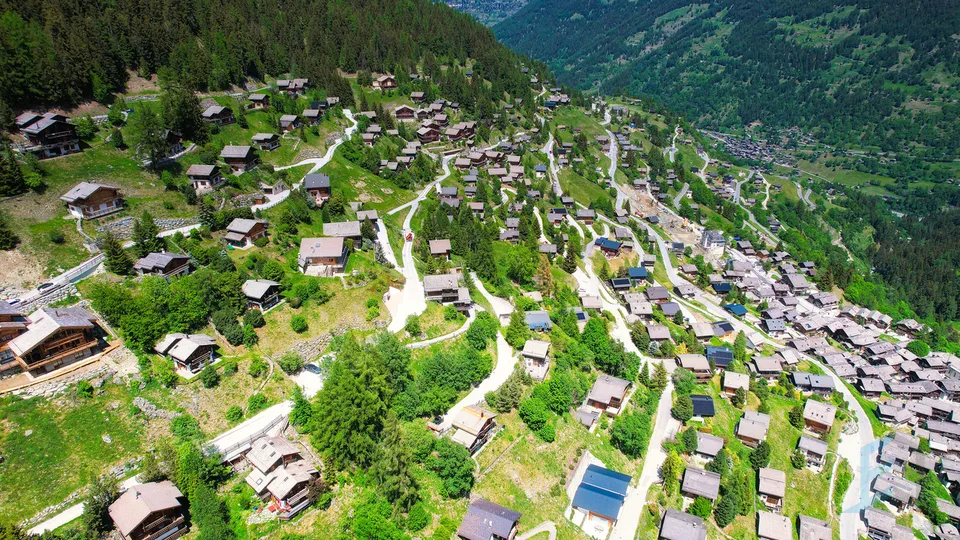 EXCLUSIVITE Beau terrain à bâtir de 1'100m² sur les hauts de Grimentz