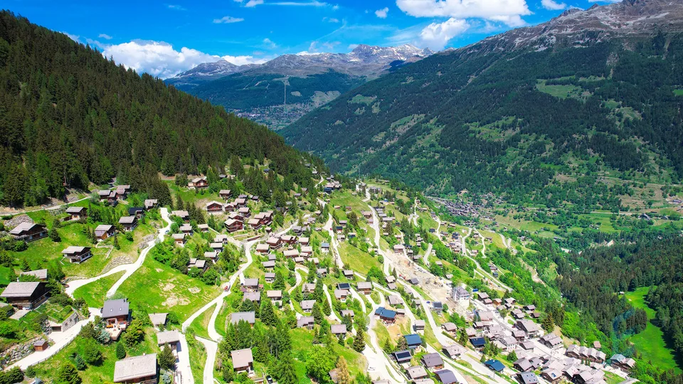 EXCLUSIVITE Beau terrain à bâtir de 1'100m² sur les hauts de Grimentz