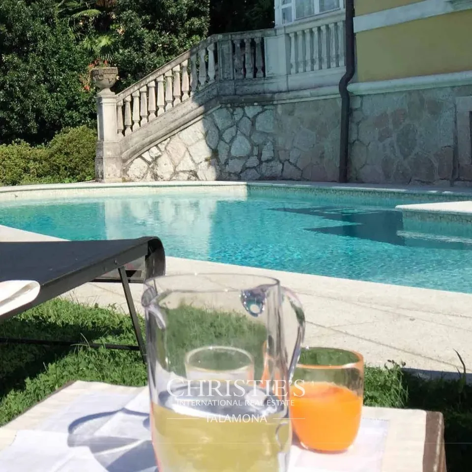 Villa Liberty iconica con vista sul Lago Maggiore ? Porto Valtravaglia – foto 9 di 13