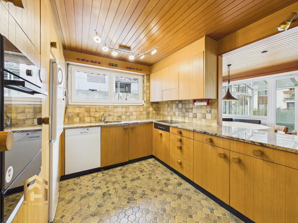 Casa familiare affascinante con giardino invernale e ampio ambiente