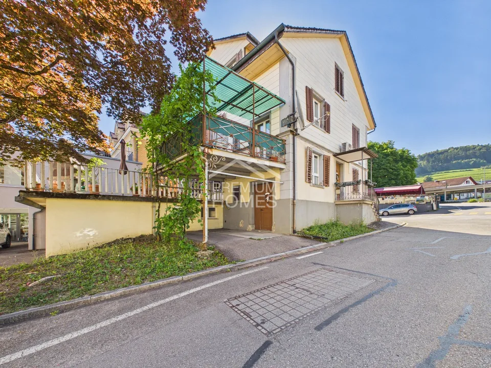 Casa unifamiliare con uso commerciale con grande potenziale!
