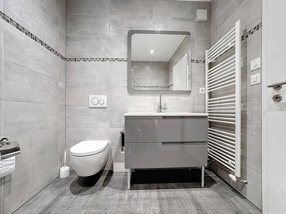 Spacieux loft de 102m2 au cur du village – photo 7 sur 10