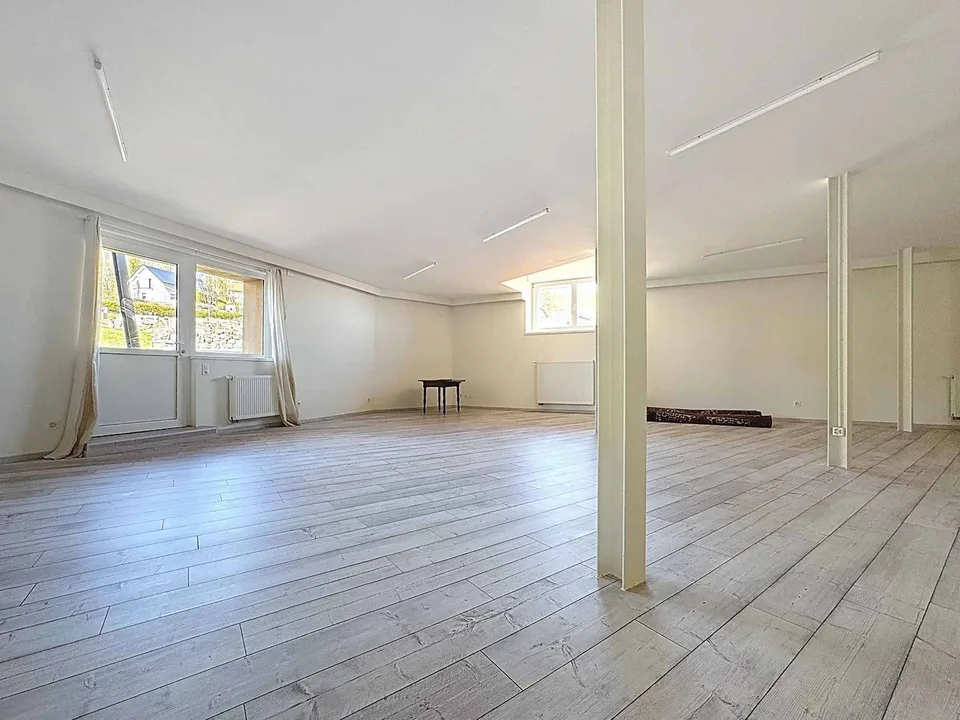 Geräumiges Loft von 102m2 im Herzen des Dorfes