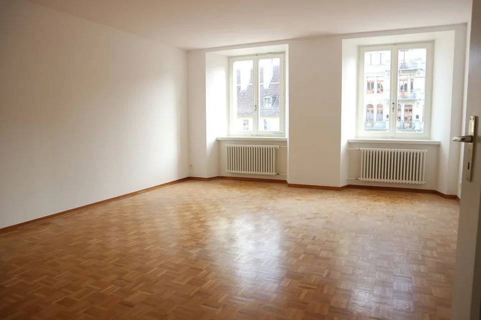 Gewerbeimmobilie mit 2 Gewerbeeinheiten und 5 Wohnungen – Foto 10 von 10