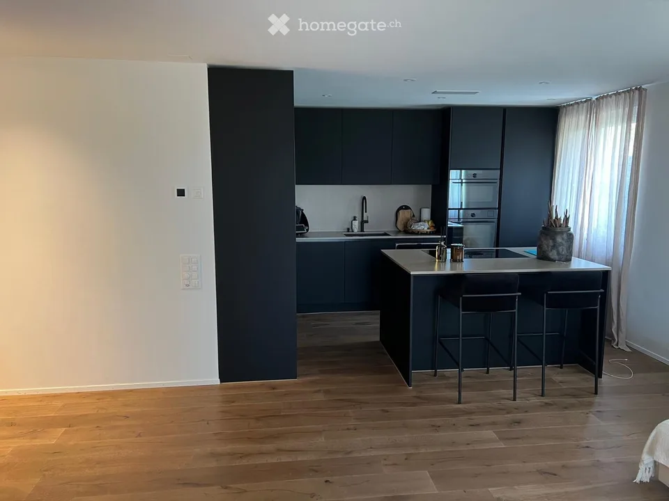 EXCLUSIVE GARDEN APARTMENT WITH 180 M² PRIVATE GARDEN & PANORAMIC VIEW