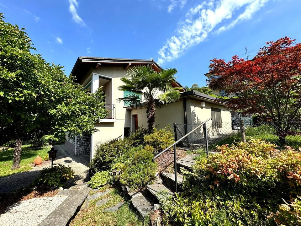 Zweifamilienhaus mit Garten in Morbio Inferiore – Foto 7 von 12