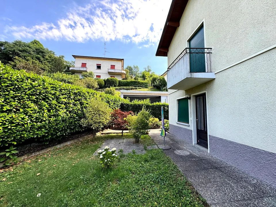 Zweifamilienhaus mit Garten in Morbio Inferiore – Foto 9 von 12
