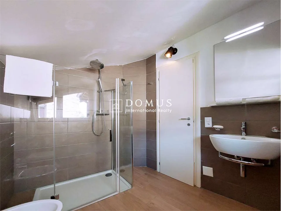 Elegant furnished duplex – photo 12 of 13
