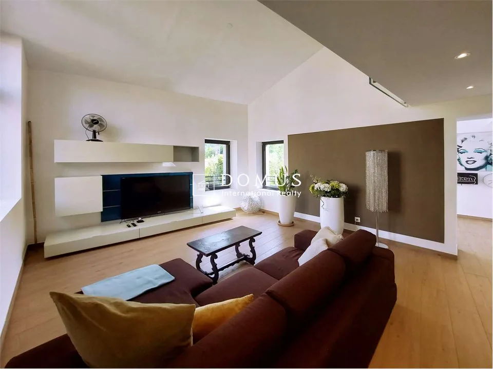 Elegantes Duplex-Wohnung