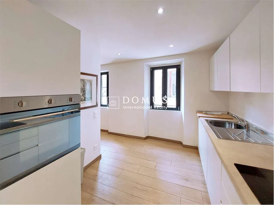 Elegant furnished duplex – photo 9 of 13