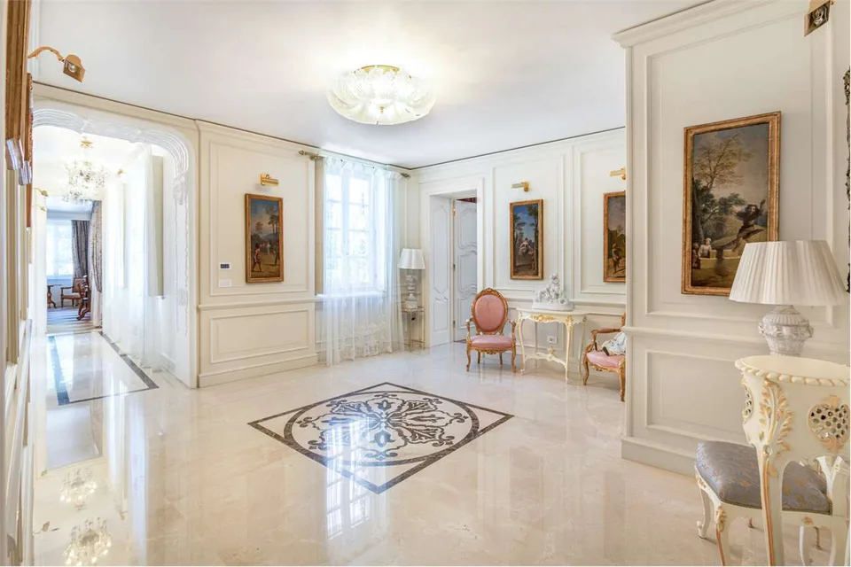 Villa Imperiale am Lago Maggiore mit historischem Park und privater Strand – Foto 12 von 13
