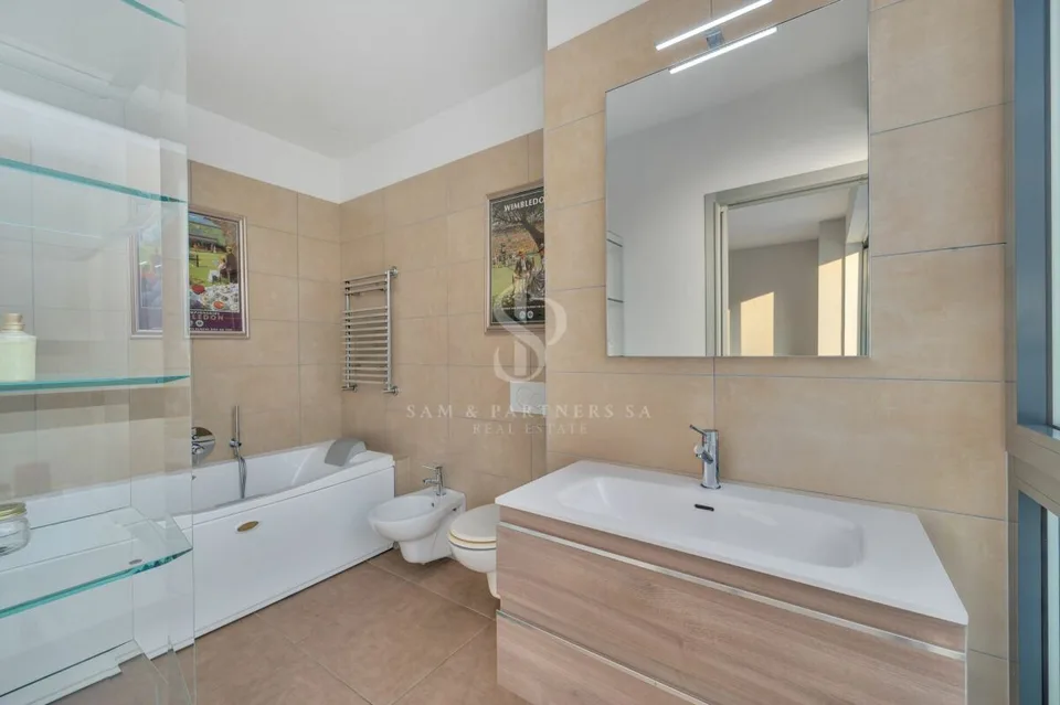 Soleggiato Attico in città – foto 10 di 17