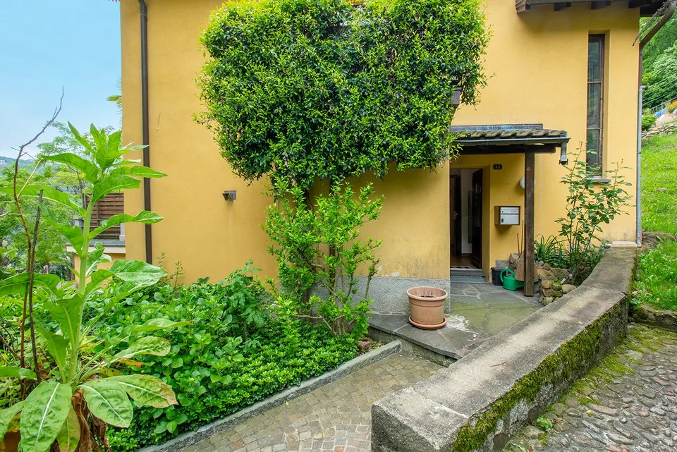Casa con due appartamenti e bella terrazza – foto 6 di 8