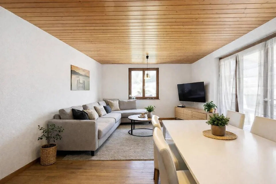 Maison Chaleureuse avec vue dégagée sur les montagnes à Enney