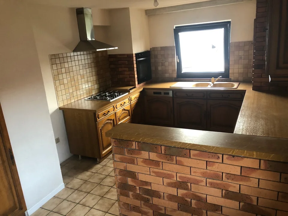 Selten im Sundgau (20 Minuten von Basel) Charmantes Anwesen 263m² auf 3,4 Hektar mit 3 Wohnungen – Foto 6 von 7