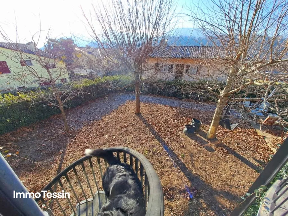 Villa exclusive avec grand jardin dans un emplacement idéal entre le lac Majeur et le lac de Lugano