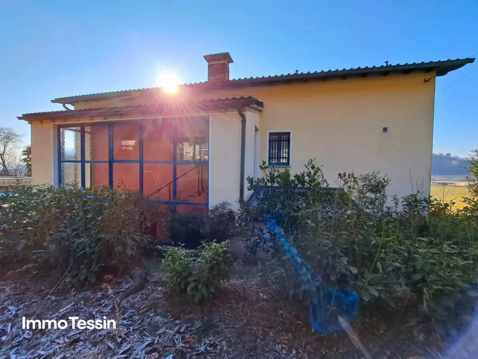 Villa exclusive avec grand jardin dans un emplacement idéal entre le lac Majeur et le lac de Lugano